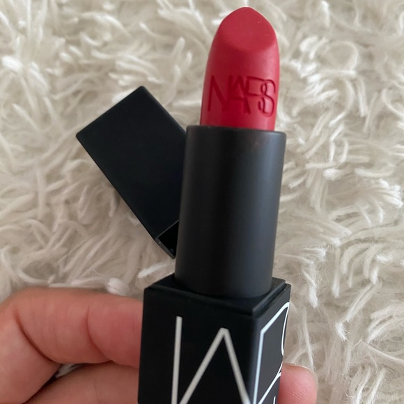 Nars | Inappropriate Red Matte Lipstick - Picture 2 of 4